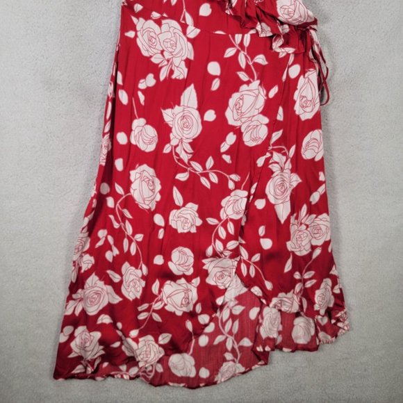 NWT Disney by MinkPink Enchanted Rose Floral Print Ruffled Sexy Wrap Dress - Picture 6 of 16